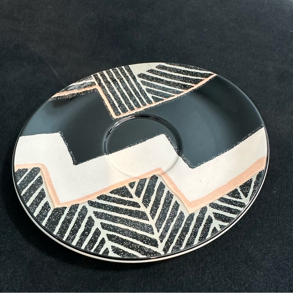 90s Sango The Larry Laslo Collection in Dimension Oval Saucer Plate